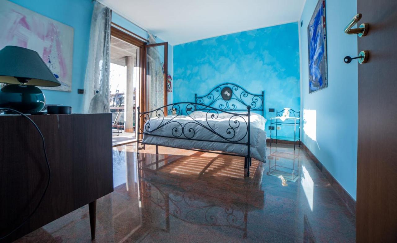 Villa Ivana Desenzano del Garda Luaran gambar